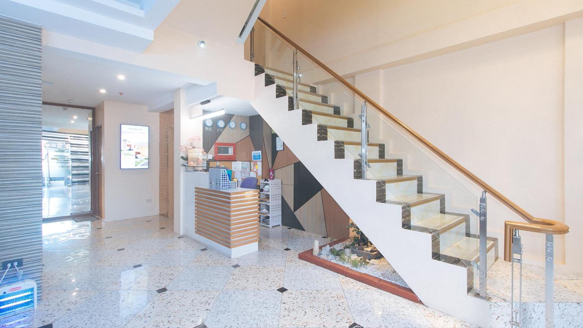 Reddoorz Plus At Seventy Five Inn Near Manila Airport Paranaque City Ngoại thất bức ảnh