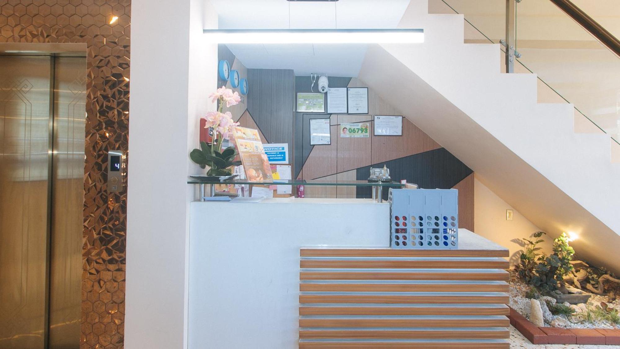 Reddoorz Plus At Seventy Five Inn Near Manila Airport Paranaque City Ngoại thất bức ảnh