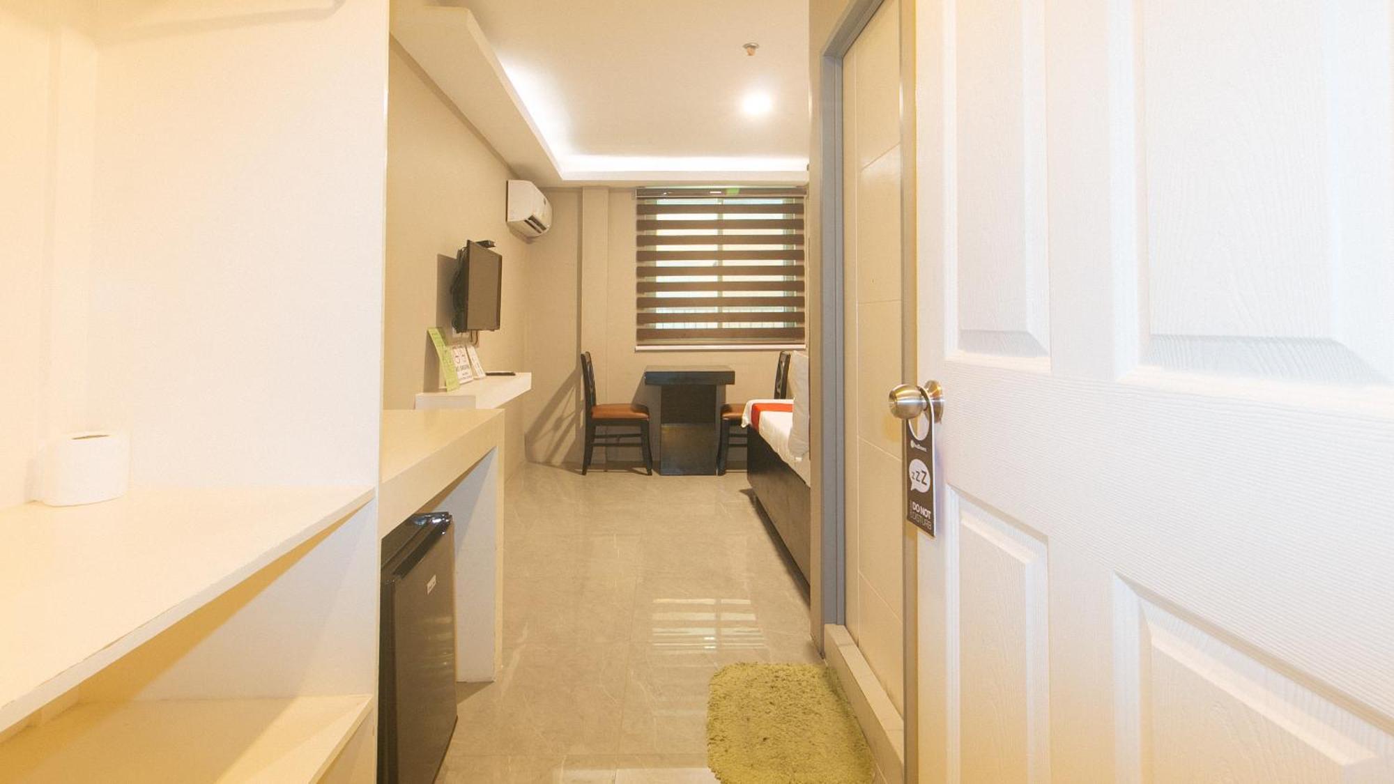 Reddoorz Plus At Seventy Five Inn Near Manila Airport Paranaque City Ngoại thất bức ảnh