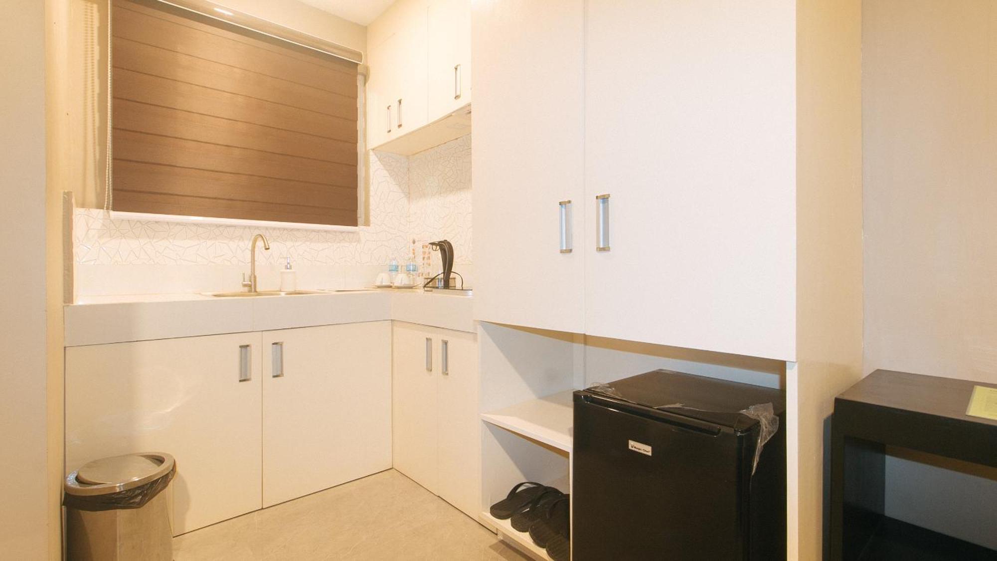 Reddoorz Plus At Seventy Five Inn Near Manila Airport Paranaque City Ngoại thất bức ảnh