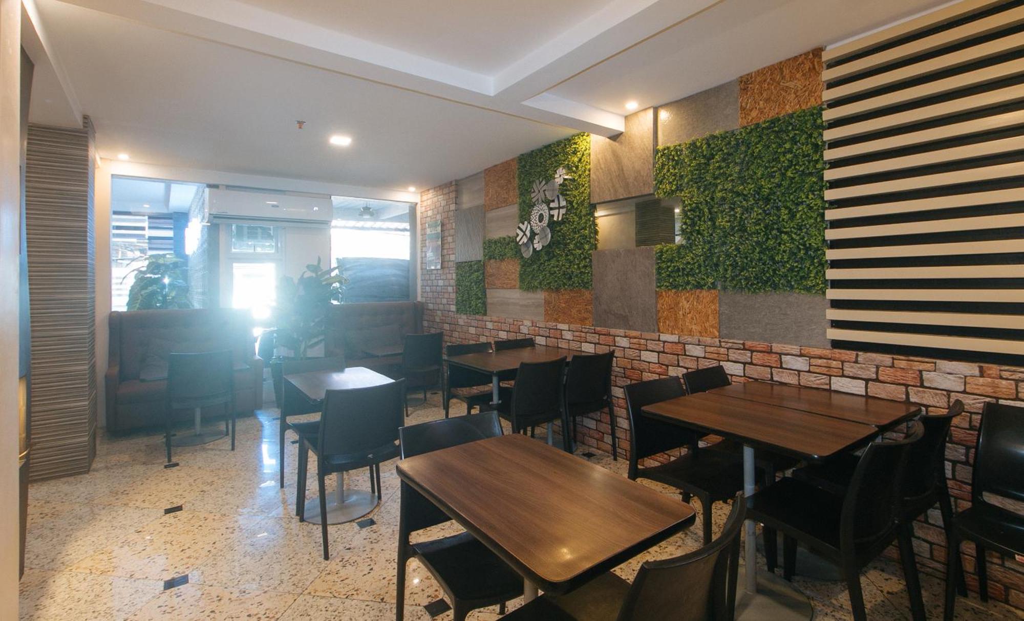 Reddoorz Plus At Seventy Five Inn Near Manila Airport Paranaque City Ngoại thất bức ảnh
