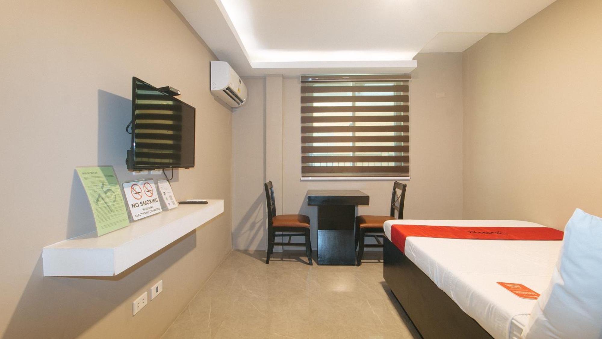 Reddoorz Plus At Seventy Five Inn Near Manila Airport Paranaque City Ngoại thất bức ảnh