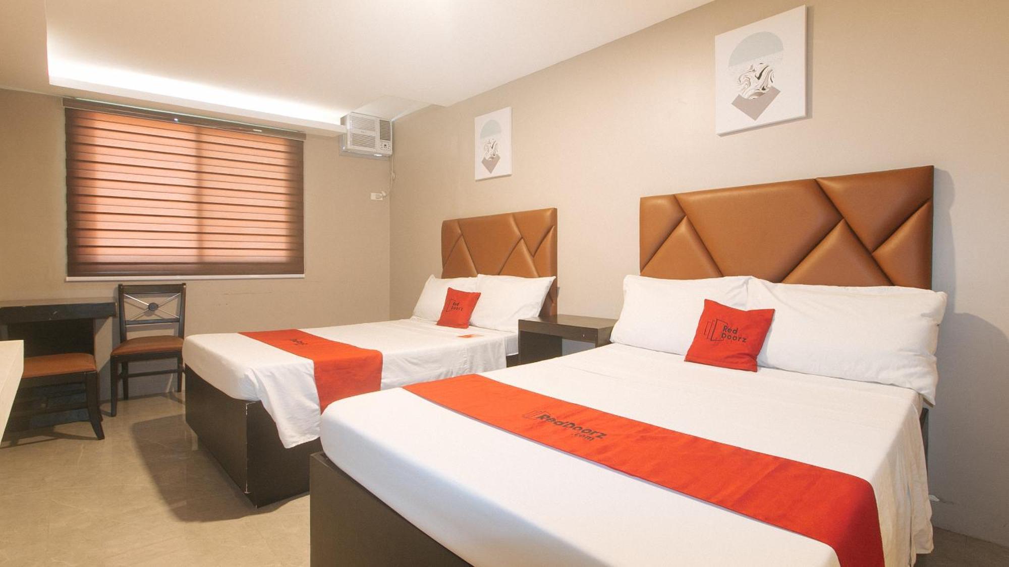 Reddoorz Plus At Seventy Five Inn Near Manila Airport Paranaque City Ngoại thất bức ảnh