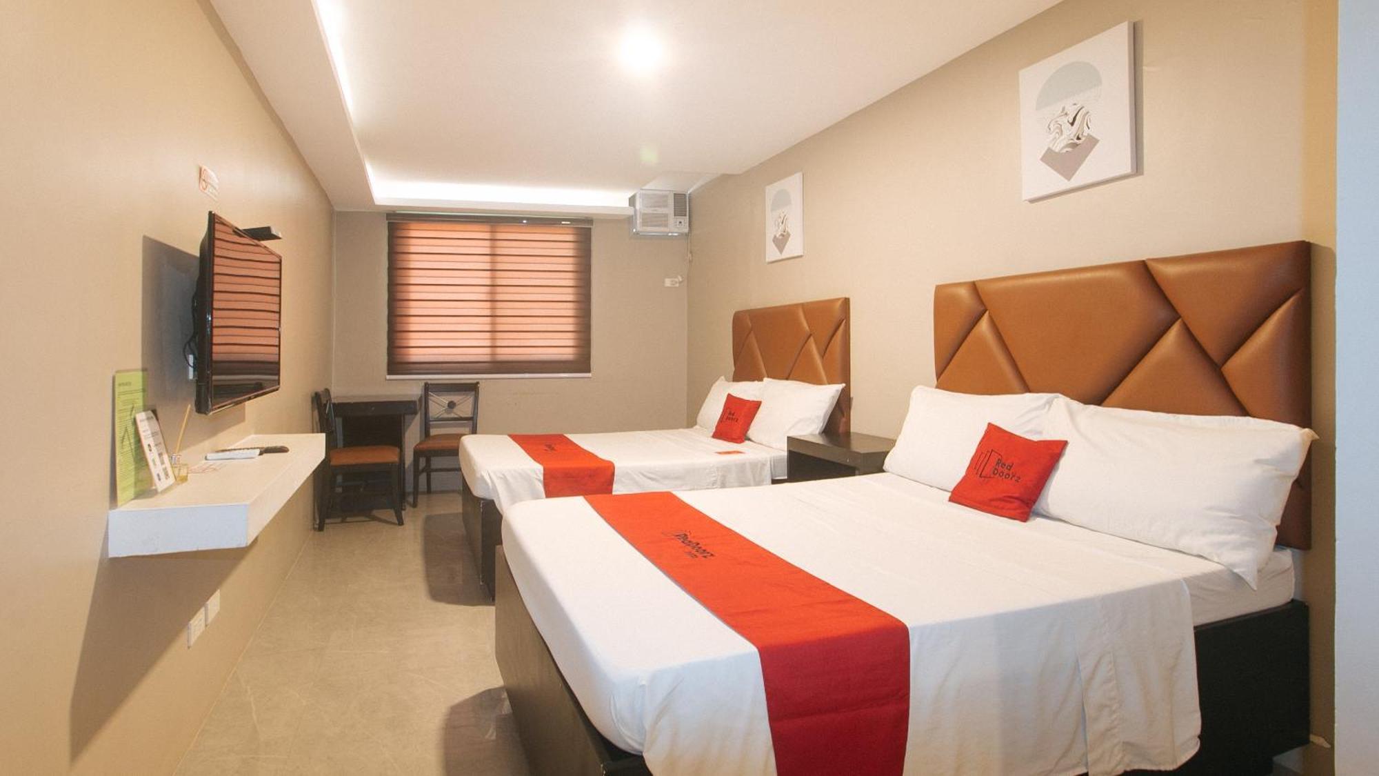 Reddoorz Plus At Seventy Five Inn Near Manila Airport Paranaque City Ngoại thất bức ảnh